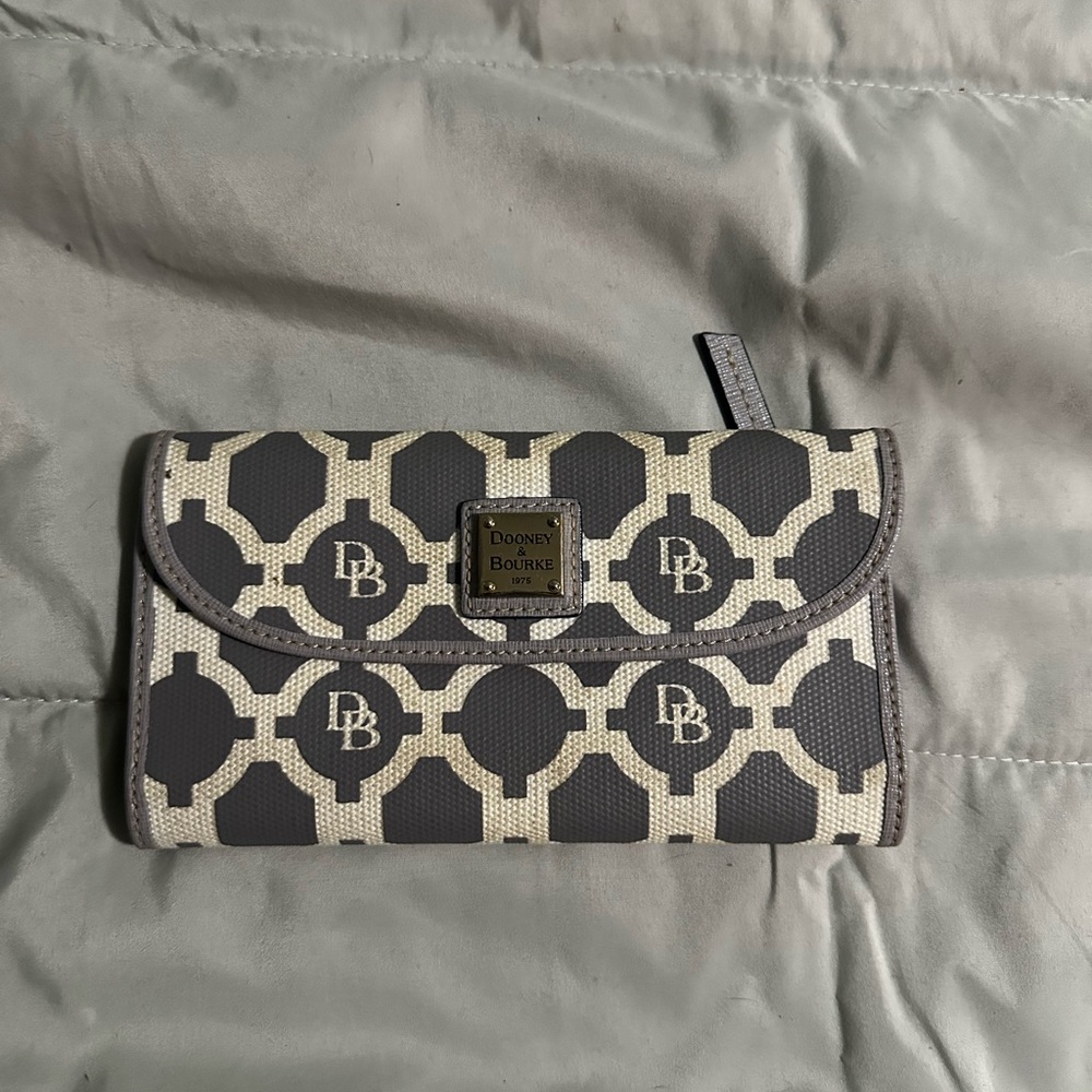 Dooney & Bourke Gray and Cream Wallet